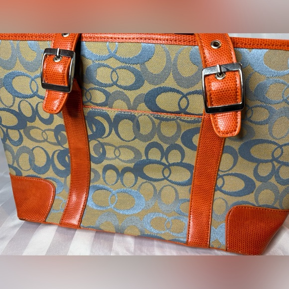Tan and Orange Handbag with Adjustable Straps - Picture 8 of 12